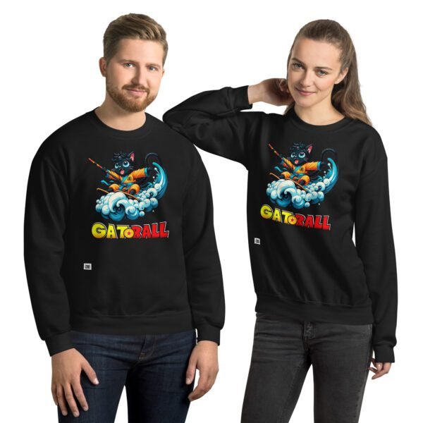 Sudadera divertida de gatos. GATOBALL. Inspirada en la famosa serie de anime Dragon Ball. Gato vestido de samurai volando sobre una nube y con una katana. Onda vital. Color negro. Pareja