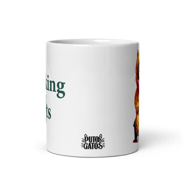 Taza BREAKING CATS. Inspirada en la famosa serie Breaking Bad. Gato con traje químico y máscara antigás. Regalo muy original y divertido. Color Blanco