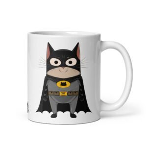 Taza divertida BATCAT. Inspirada en BatMan. Gato disfrazado de BatMan. Color Blanco