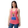 Camiseta de gatos para mujer 7 VIDAS GAMER en color rosa eléctrico, sobre modelo