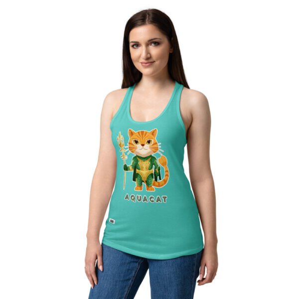 Camiseta de gatos para mujer AQUACAT en color azul tahití, sobre modelo