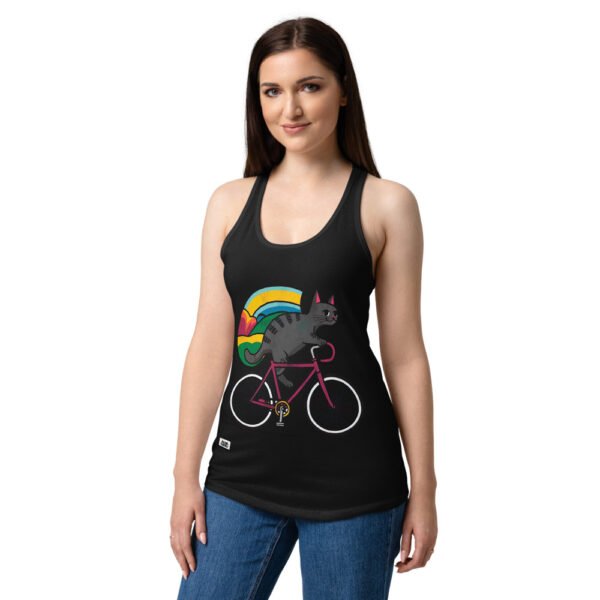 Camiseta de gatos para mujer GATO CICLISTA en color negro, sobre modelo