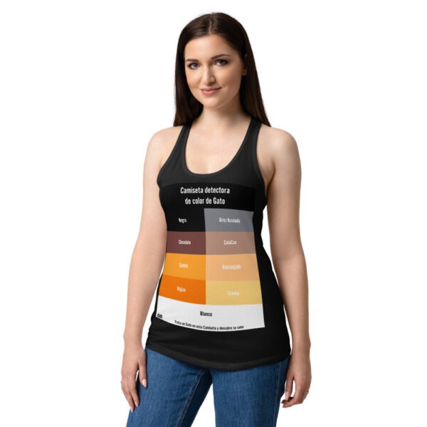 Camiseta de gatos para mujer DETECTORA DE COLOR DE GATO en color negro, sobre modelo