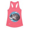 Camiseta de gatos para mujer GATO DORMIDO ENTRE NUBES en color rosa eléctrico, vista plana