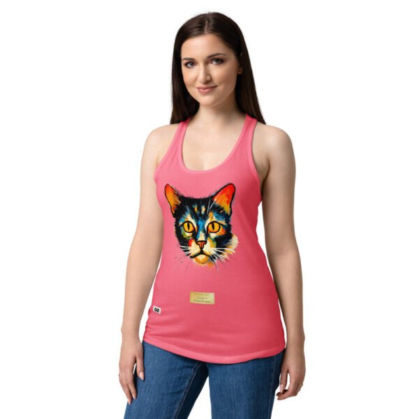 Camiseta de gatos para mujer EL GATO DE GAUGUIN en color rosa eléctrico, sobre modelo