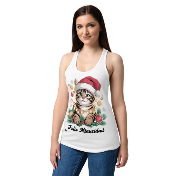 Camiseta de gatos para mujer FELIZ MIAUCIDAD en color blanco, sobre modelo