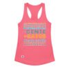 Camiseta de gatos para mujer MENOS GENTE, MÁS GATOS en color rosa eléctrico, vista plana