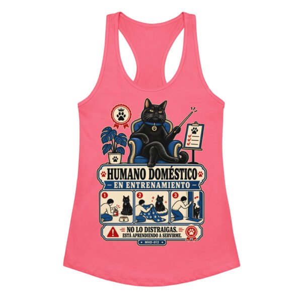 Camiseta de gatos para mujer HUMANO EN ENTRENAMIENTO en color rosa eléctrico, vista plana