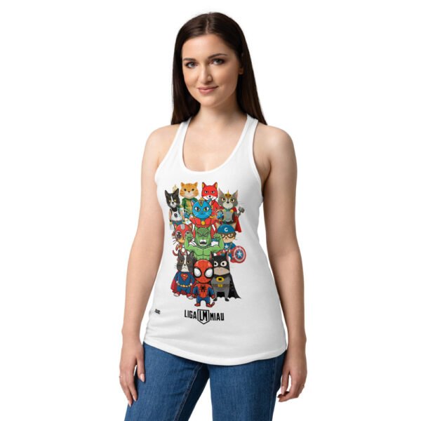 Camiseta de gatos para mujer LIGA MIAU en color blanco, sobre modelo
