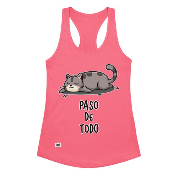 Camiseta de gatos para mujer PASO DE TODO en color rosa eléctrico, vista plana