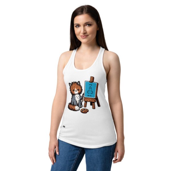 Camiseta de gatos para mujer GATO PINTOR en color blanco, sobre modelo