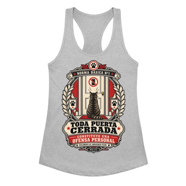 Camiseta de gatos para mujer TODA PUERTA CERRADA ES UNA OFENSA en color gris jaspeado, vista plana