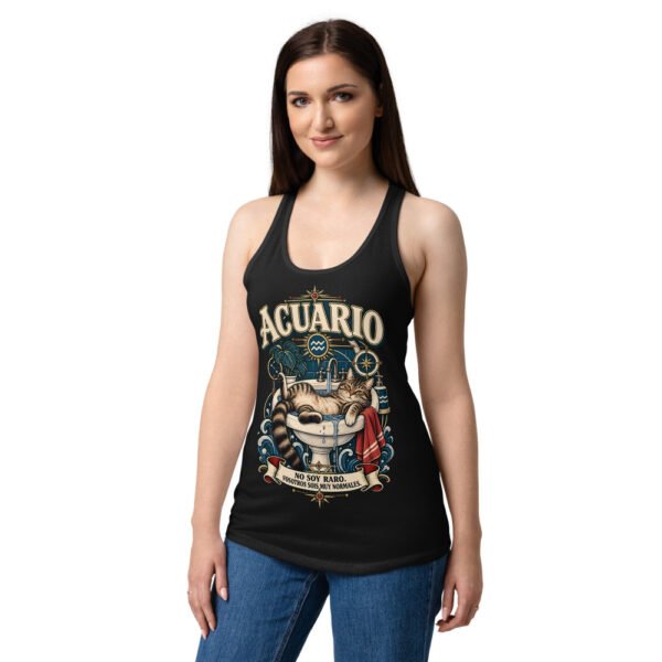 Camiseta de gatos para mujer Acuario en color negro, sobre modelo