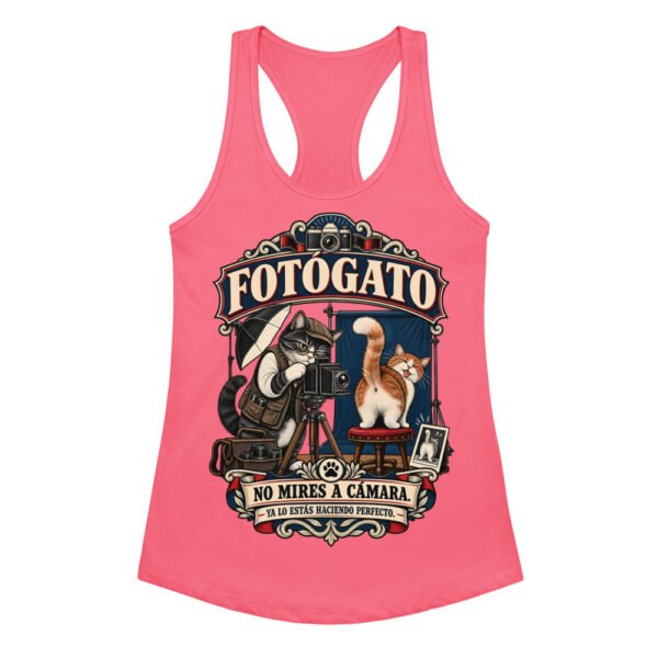 Camiseta de gatos para mujer Fotógato en color rosa eléctrico, vista plana
