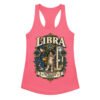 Camiseta de gatos para mujer Libra en color rosa eléctrico, vista plana
